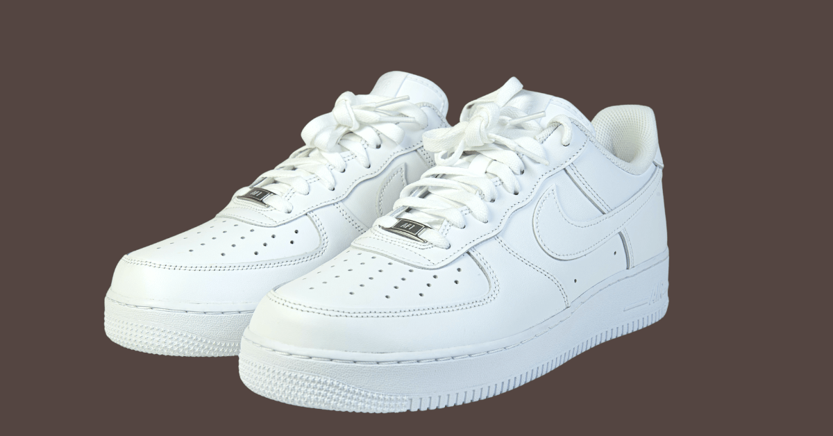 Read more about the article How to Clean White Air Forces 1’s to Keep Them Shining